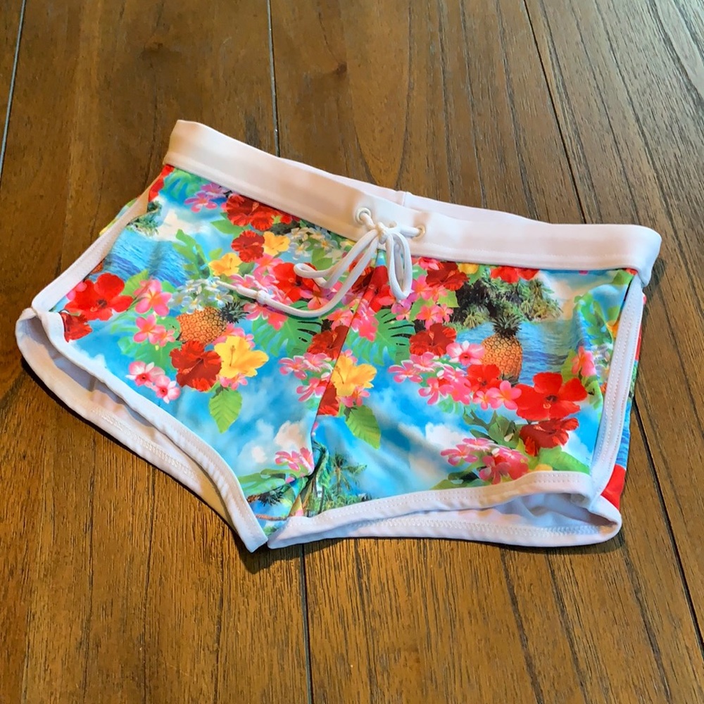 LASC Los Angeles Square Cut Tropical Print Swim Trunk